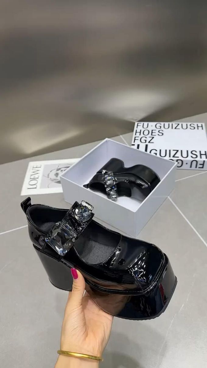 方头 中口鞋 皮革