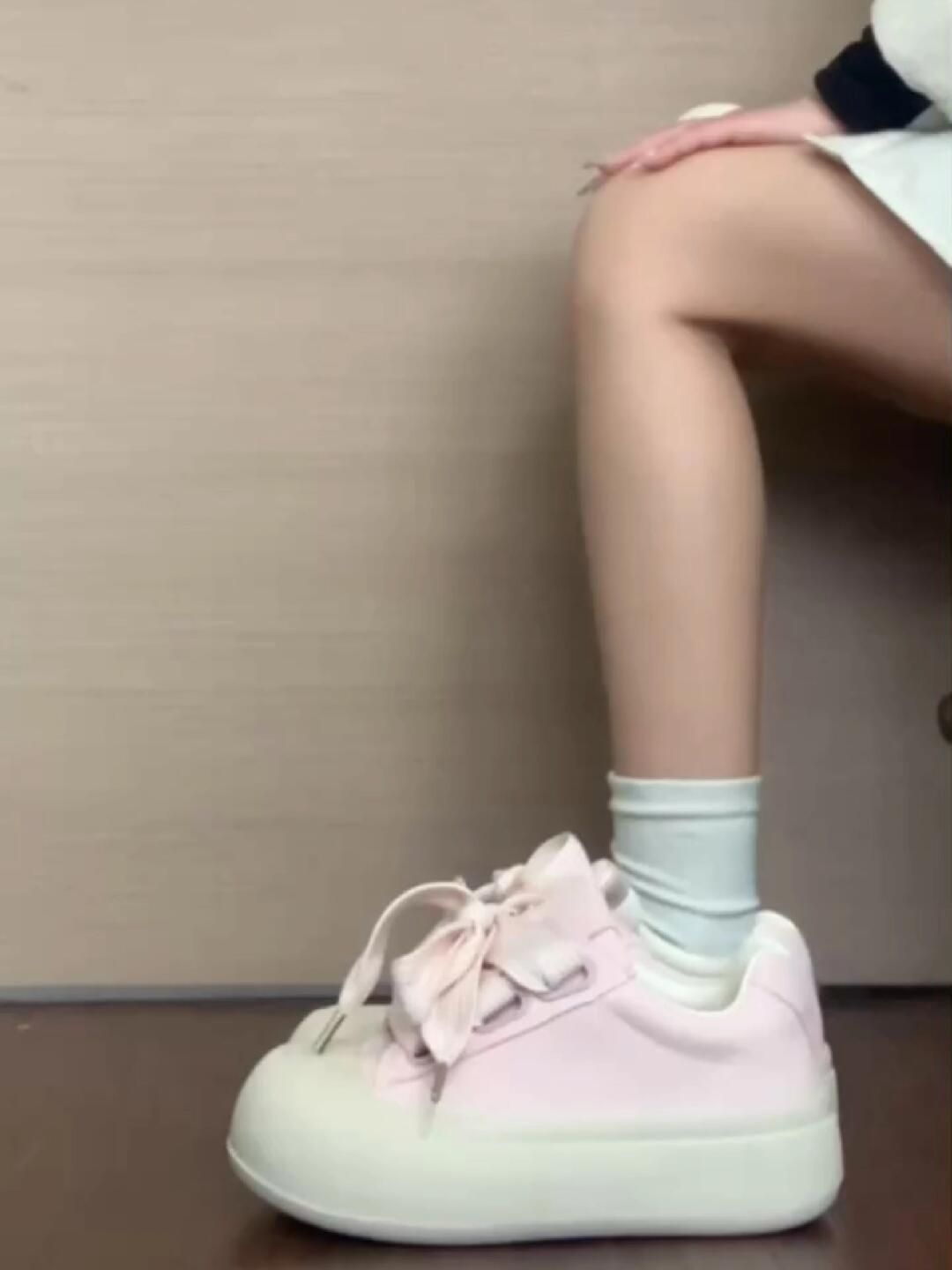 低帮 系带 皮革  - VALI鞋履AI设计主图