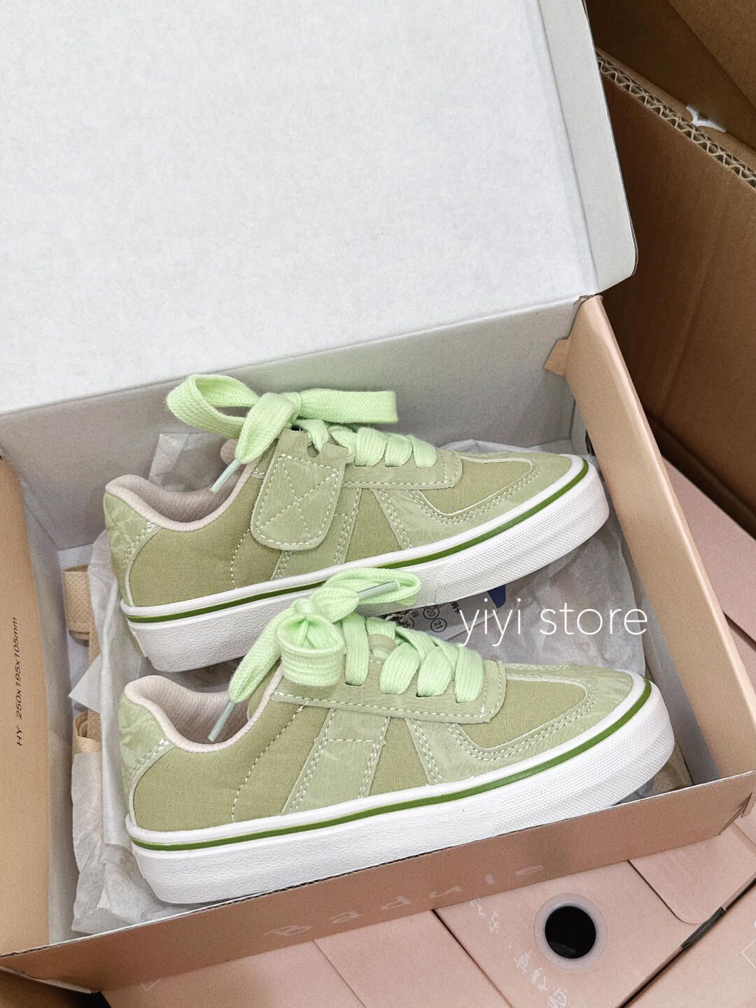 低帮 系带 布面  - VALI鞋履AI设计主图