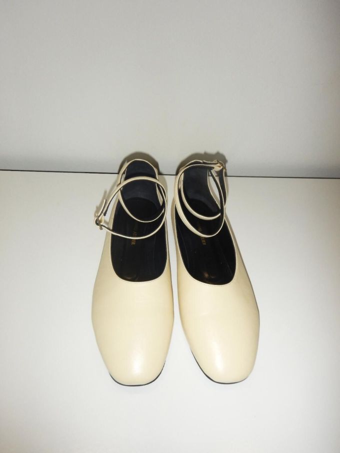 圆头 中口鞋 皮革 