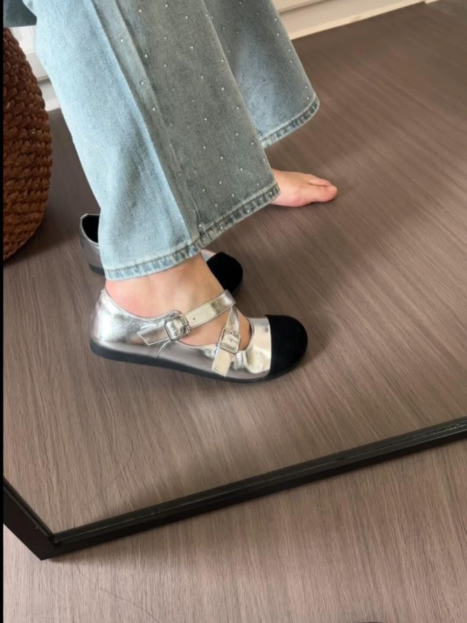 平底 圆头 袢扣 中口鞋 皮革
