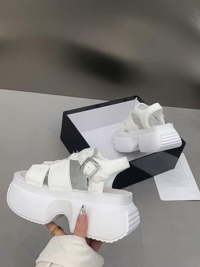 无帮 袢扣 皮革 
