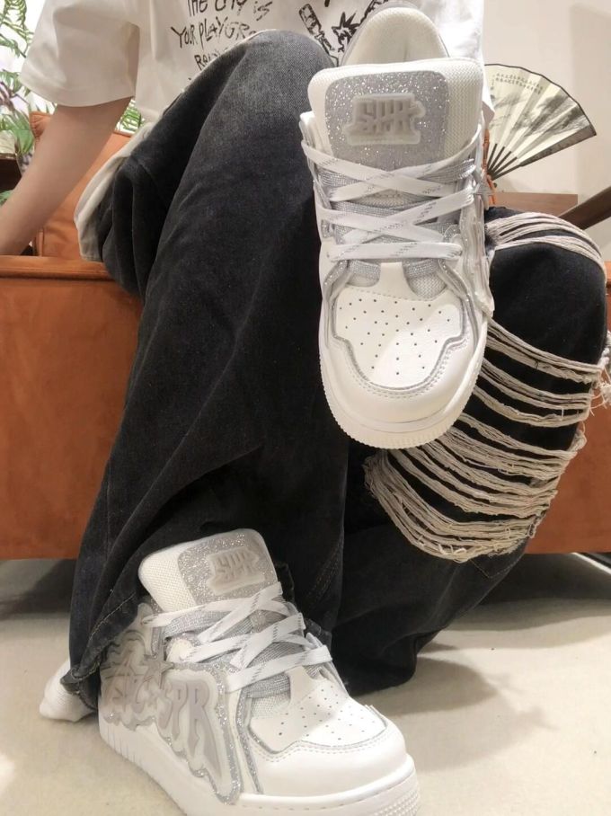 低帮 系带 魔术贴 皮革 