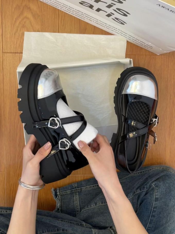 圆头 低帮 袢扣 中口鞋 皮革 
