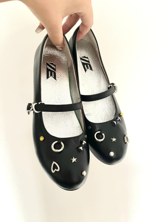 圆头 袢扣 中口鞋 皮革 