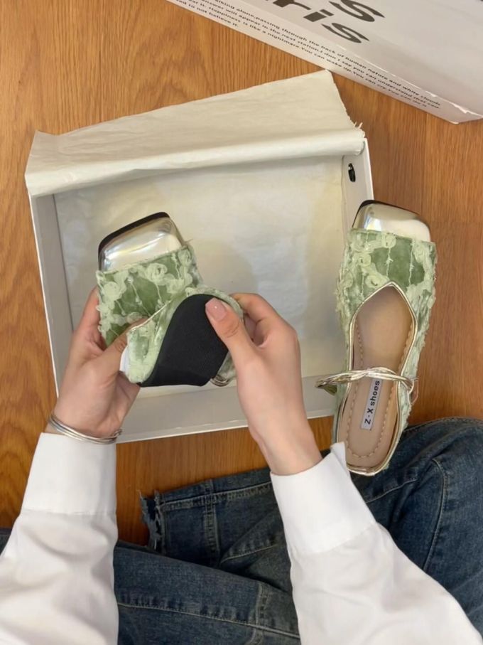 无帮 袢扣 皮革 