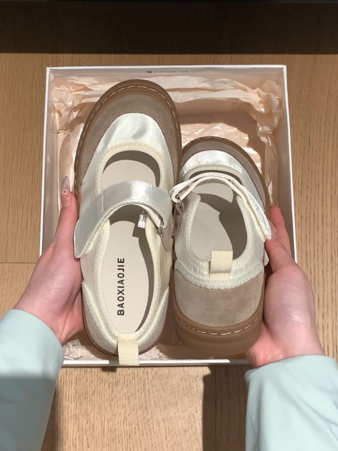 圆头 袢扣 中口鞋 皮革 