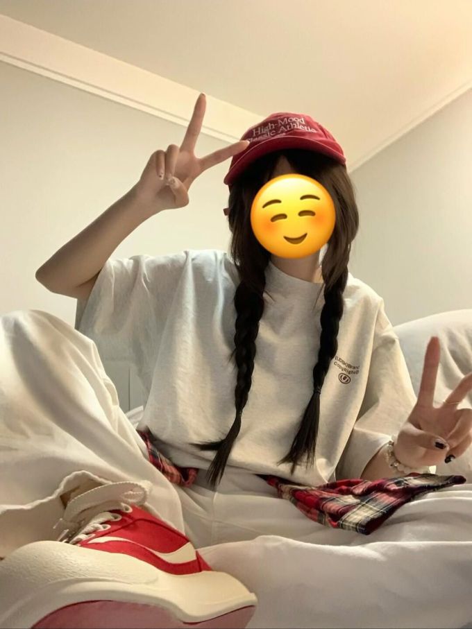 针织面料 H型 基础袖 标志图案 印花 石灰华色 小麦粉色 浅棕褐色 