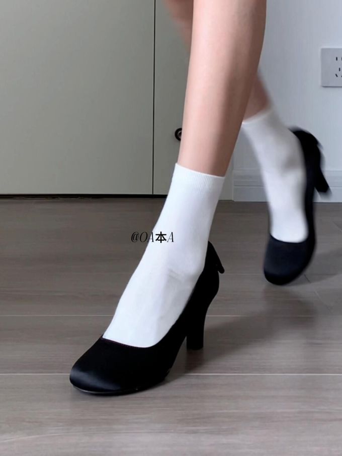中跟 细跟 圆头 低帮 一脚蹬 浅口鞋 皮革 