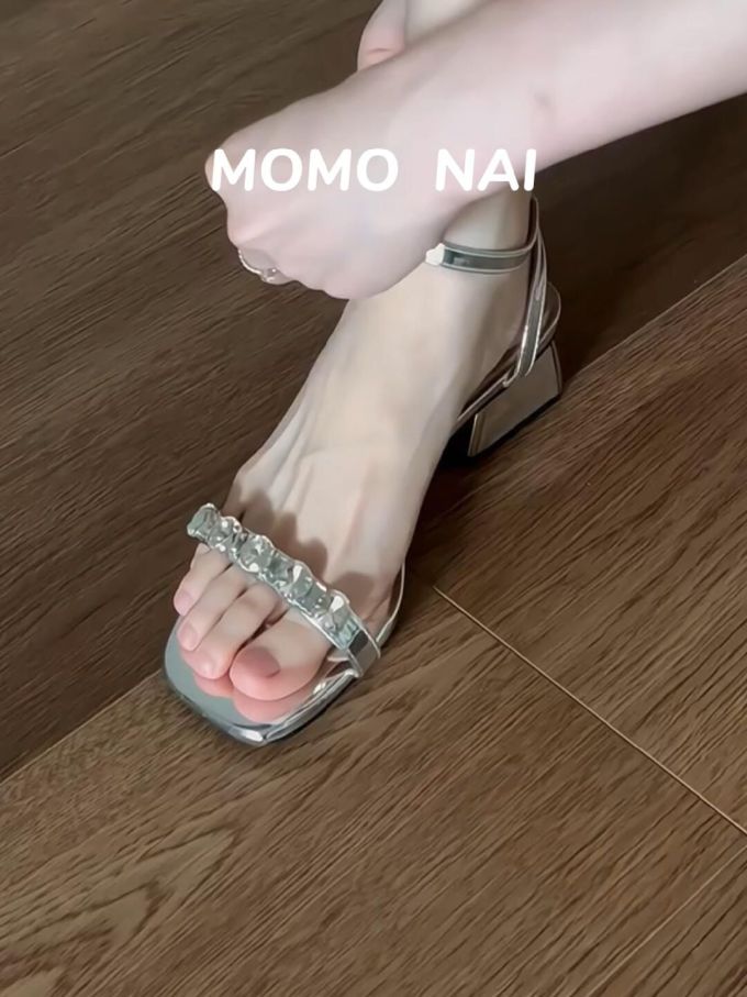 无帮 袢扣 皮革 