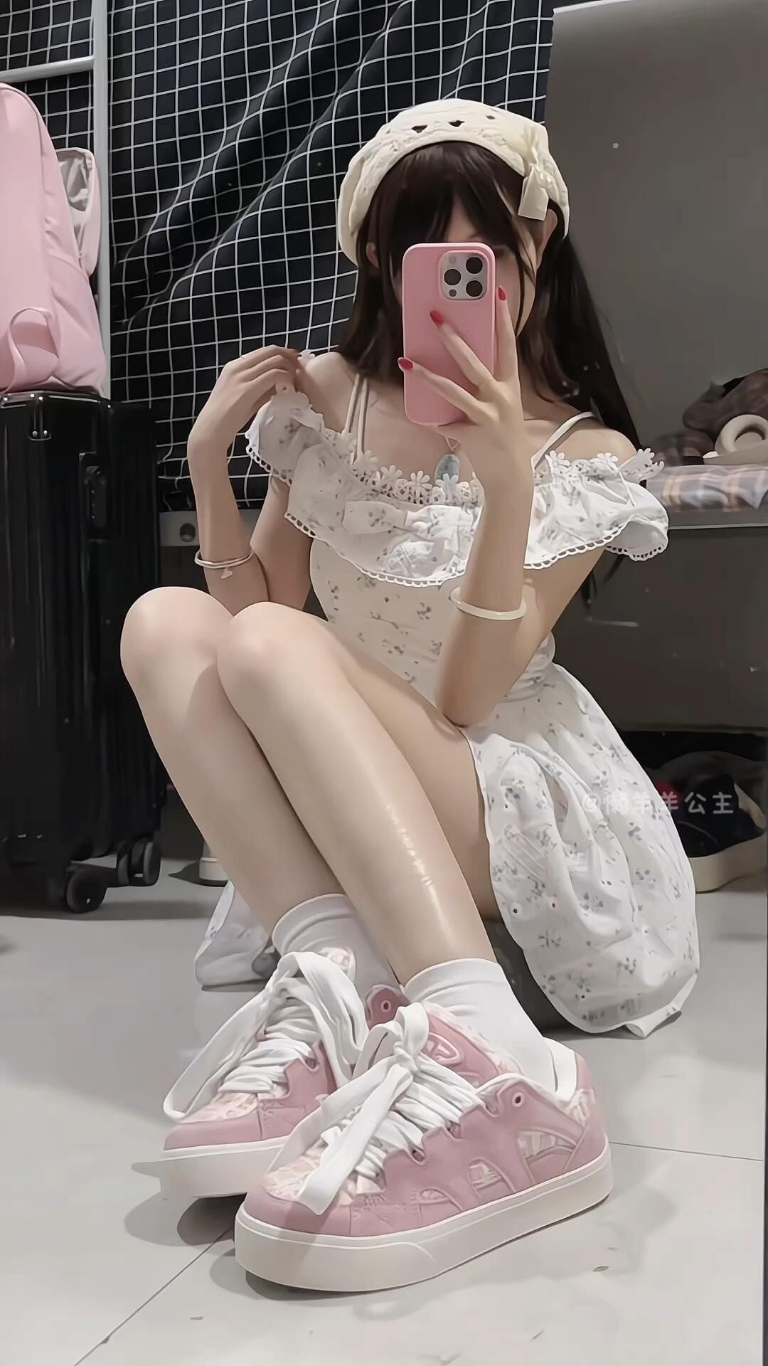 雪纺 碎花 抽褶 荷叶边 边缘装饰 蒸汽蓝色 细雨色 玫瑰褐粉 蕾丝花边 甜美  - VALI鞋履AI设计主图