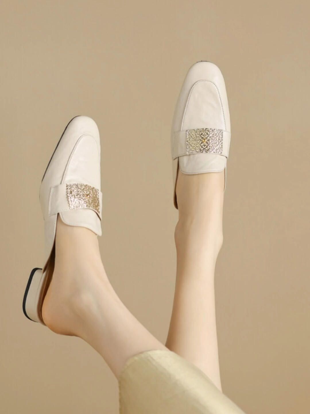 低跟 粗跟 无帮 皮革  - VALI鞋履AI设计主图