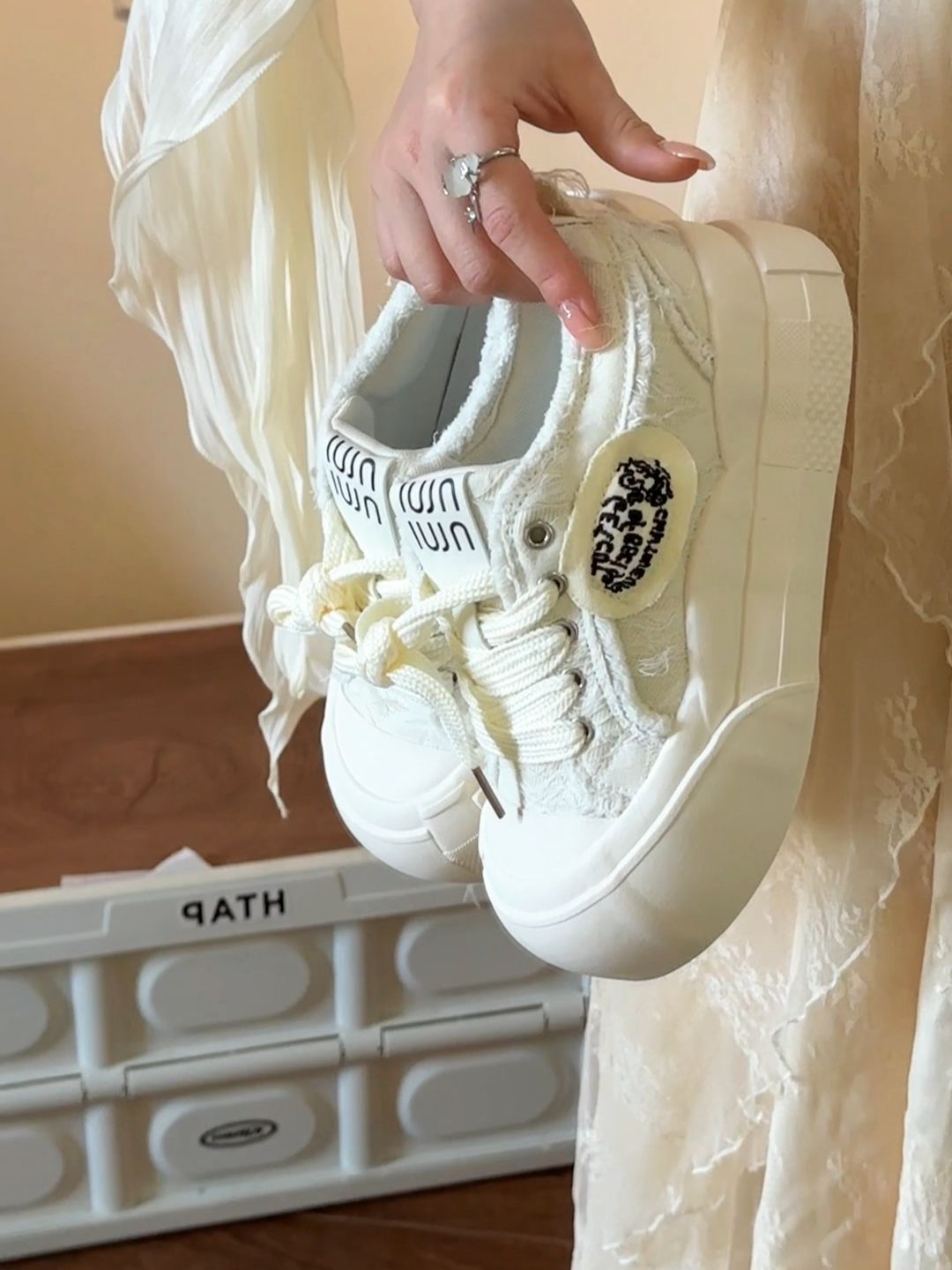 低帮 系带  - VALI鞋履AI设计主图