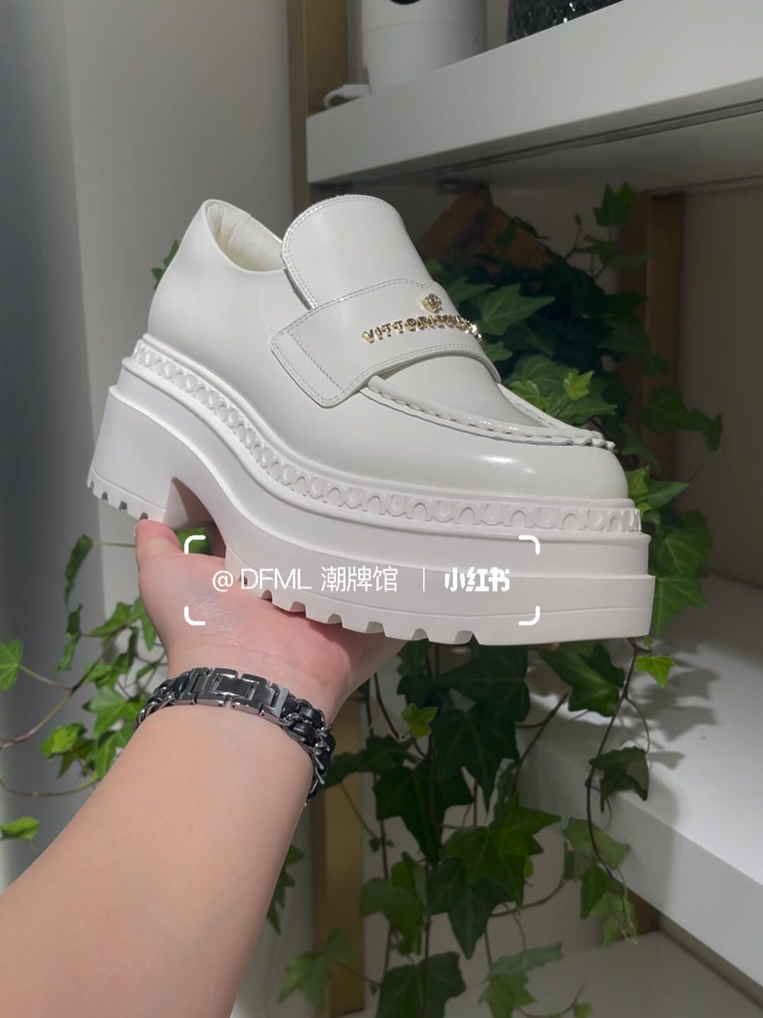 厚底 圆头 低帮 魔术贴 皮革  - VALI鞋履AI设计主图