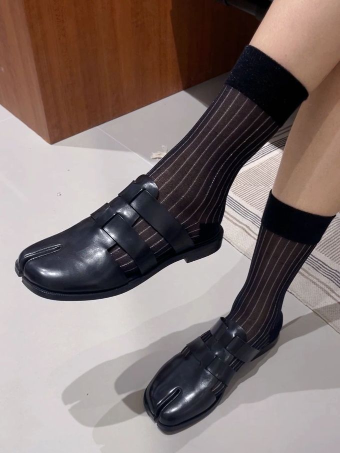 异形头-分趾 中口鞋 皮革 