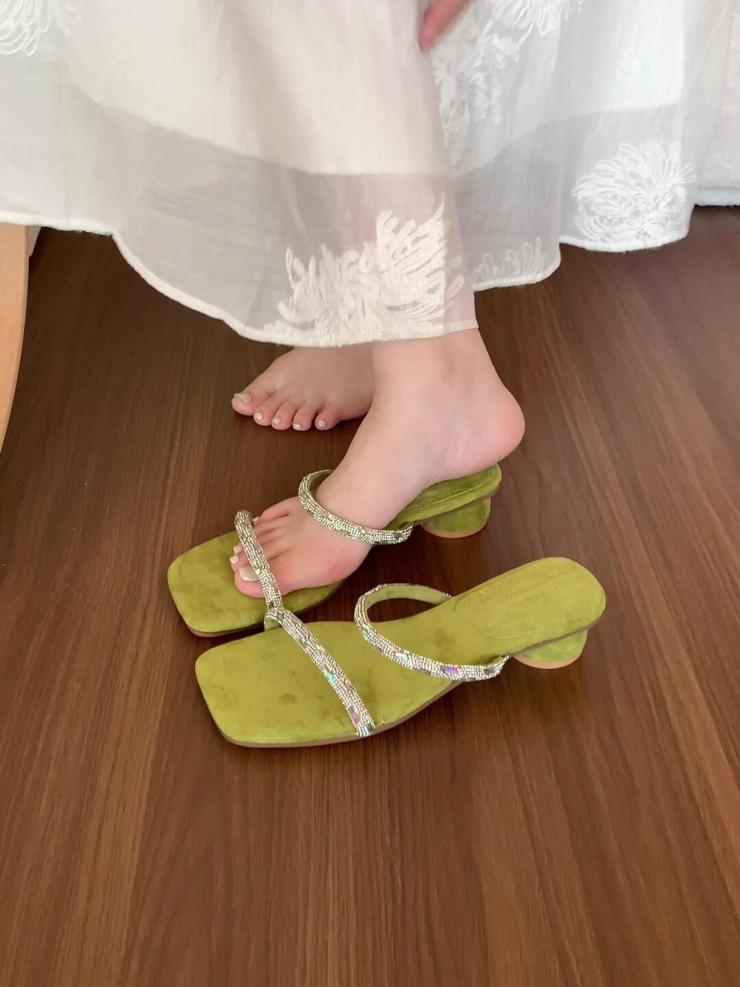 无帮  - VALI鞋履AI设计主图