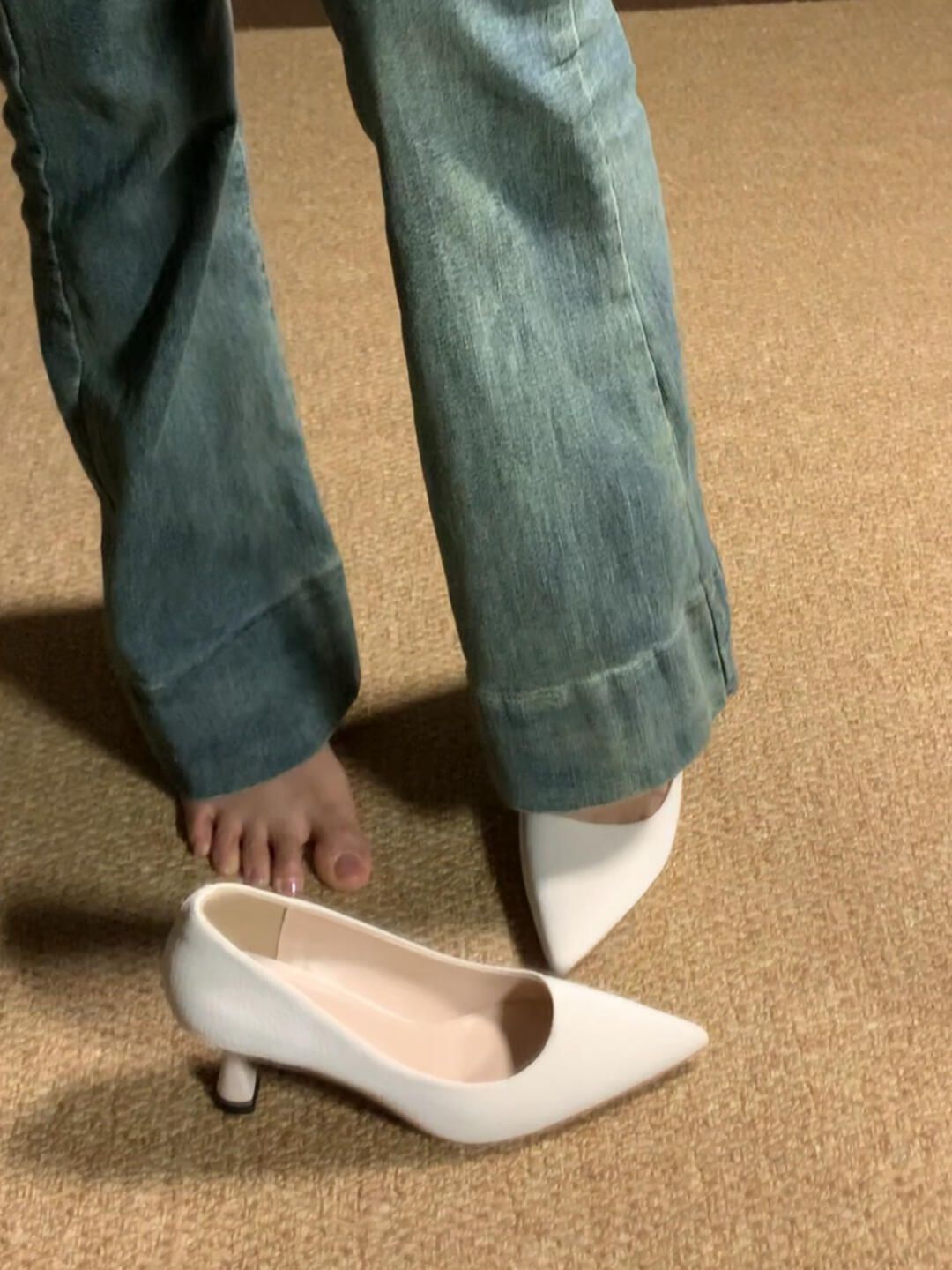 尖头 低帮 一脚蹬 浅口鞋 皮革  - VALI鞋履AI设计主图