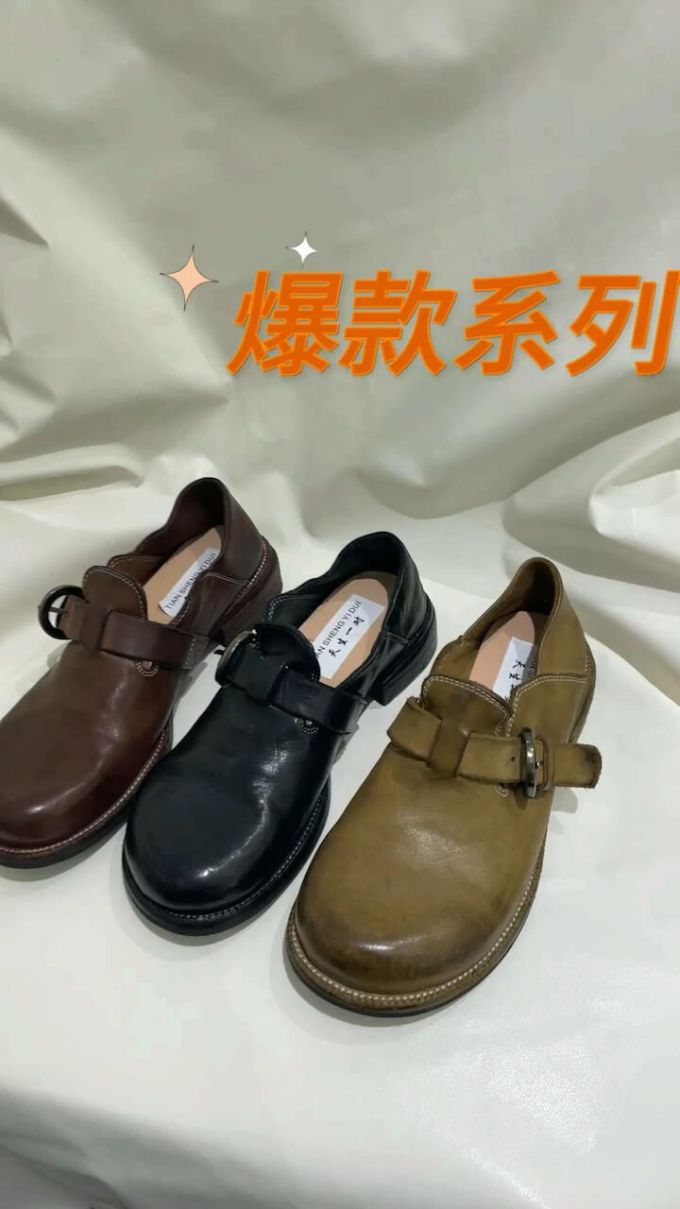 圆头 低帮 袢扣 深口鞋 皮革 
