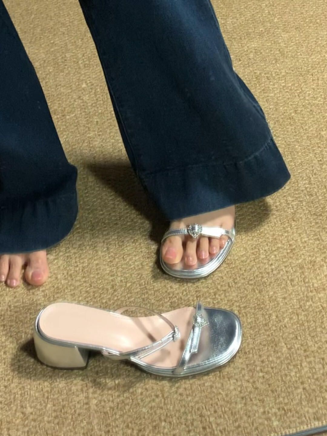 无帮 皮革  - VALI鞋履AI设计主图