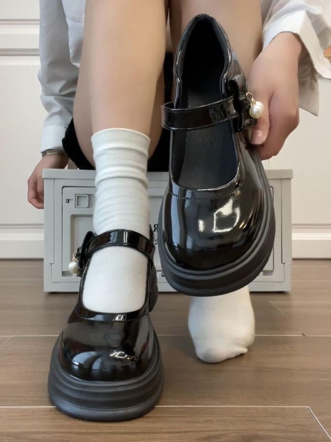 圆头 袢扣 中口鞋 皮革 