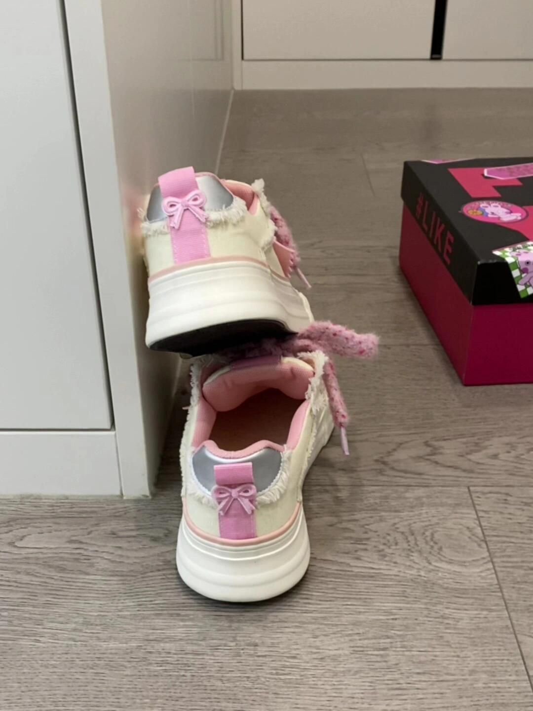 低帮  - VALI鞋履AI设计主图