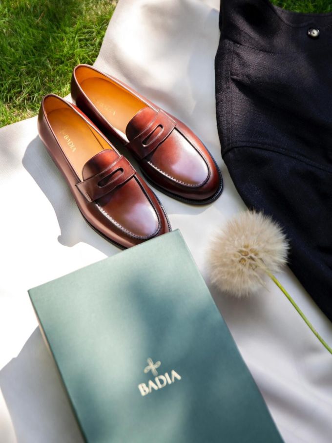 圆头 低帮 一脚蹬 深口鞋 皮革 