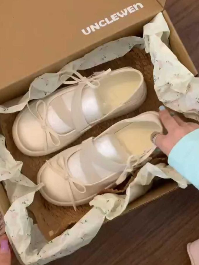 圆头 中口鞋 皮革 