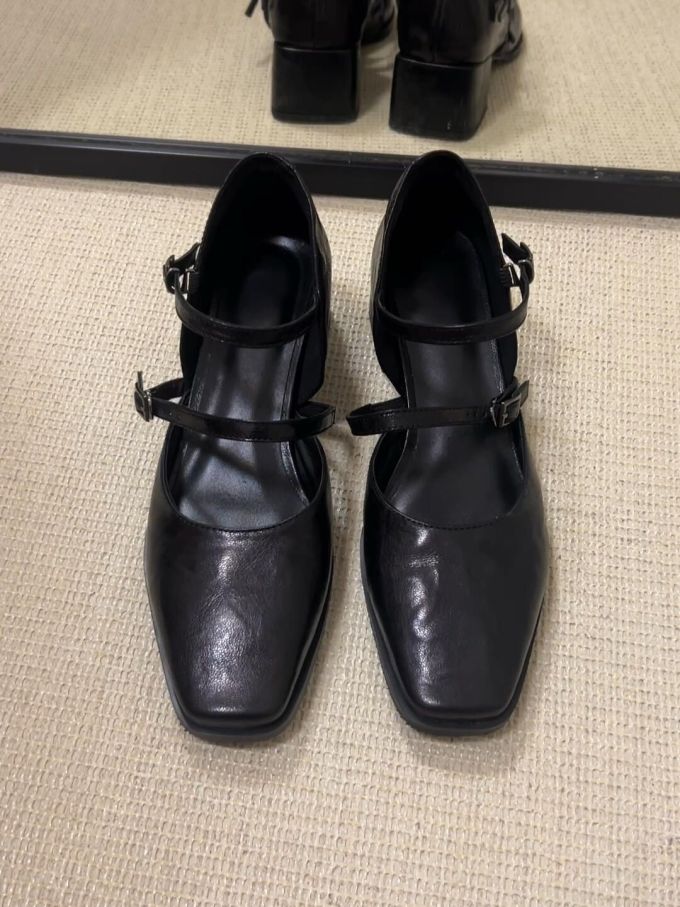 方头 袢扣 中口鞋 皮革 