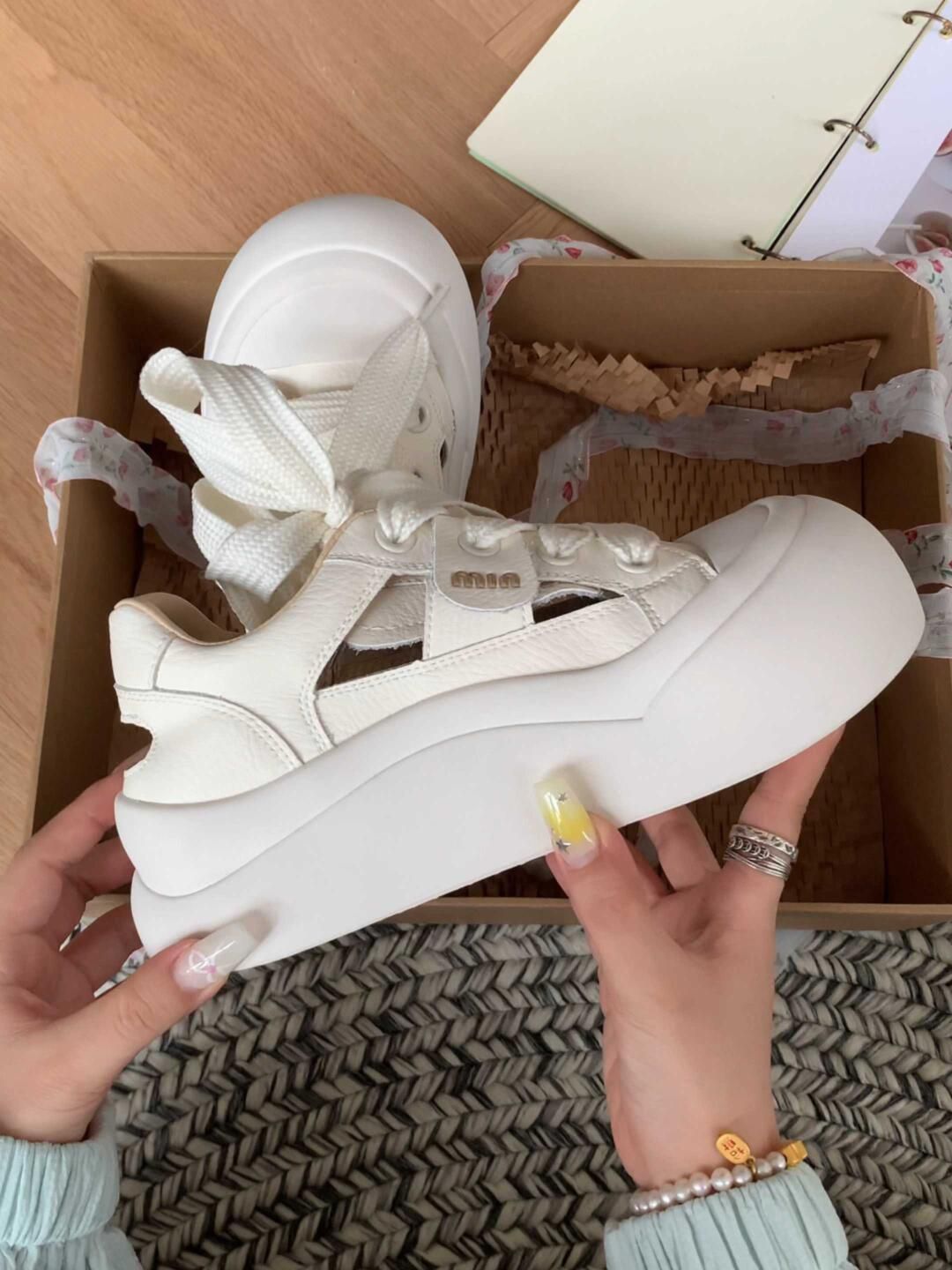 低帮 系带 皮革  - VALI鞋履AI设计主图