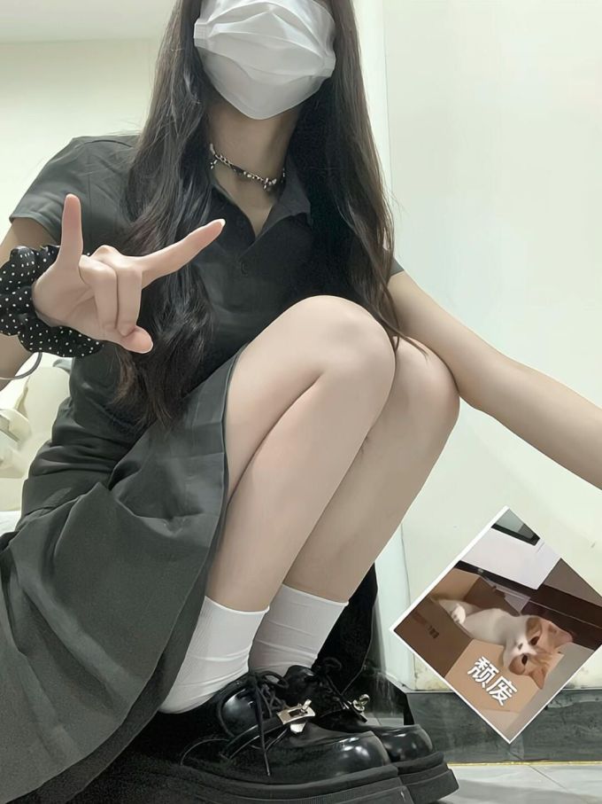 H型 V领 中长袖 海盗黑 背包绿 ABG辣妹 辣妹 