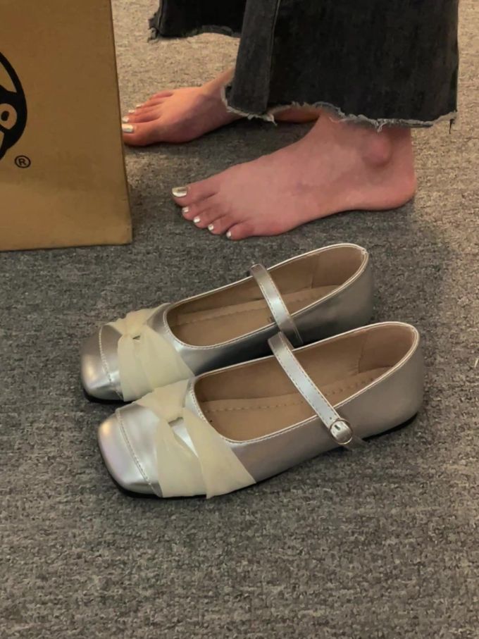 圆头 袢扣 中口鞋 皮革