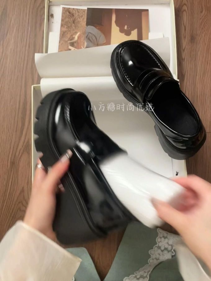 厚底 圆头 低帮 深口鞋 皮革 