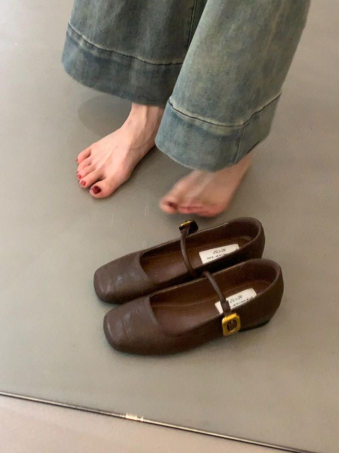 圆头 袢扣 中口鞋 皮革 