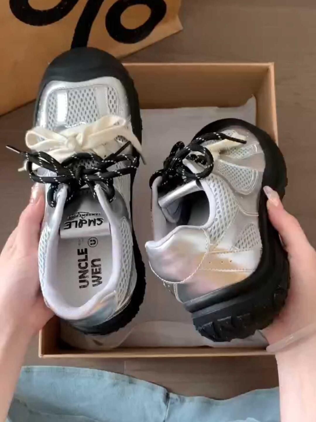  - VALI鞋履AI设计主图