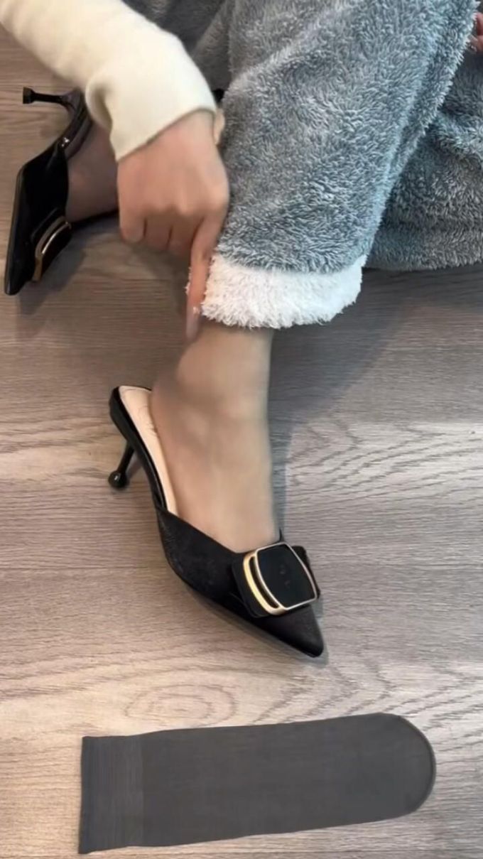 中跟 细跟 无帮 皮革 