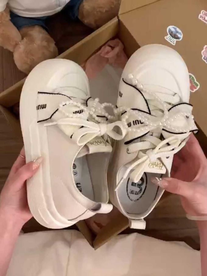 皮革 