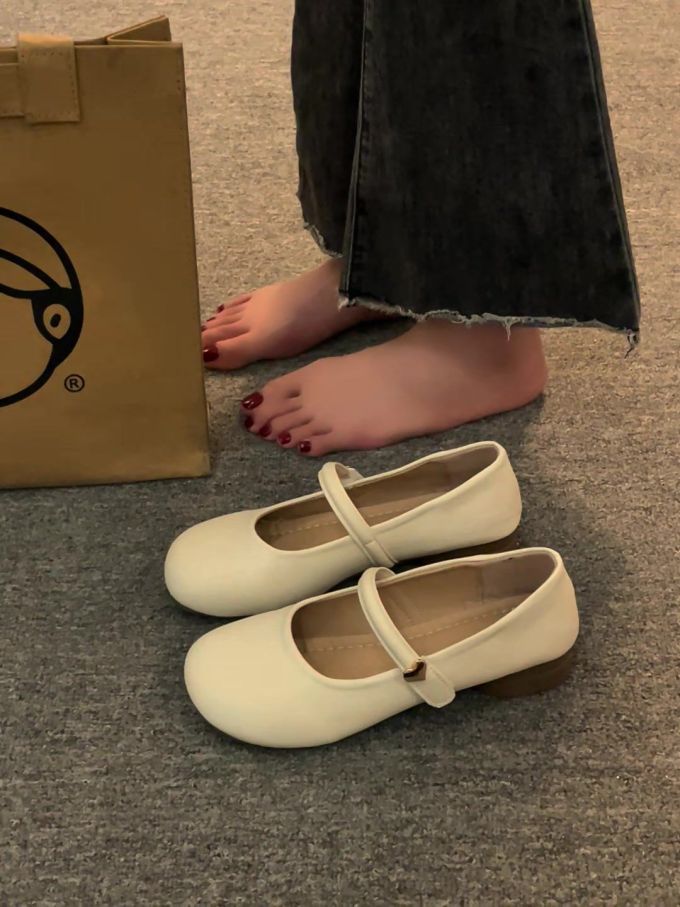 圆头 中口鞋 皮革 