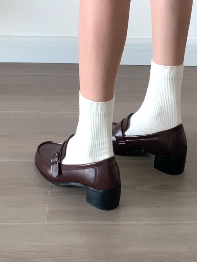 低帮 中口鞋 皮革