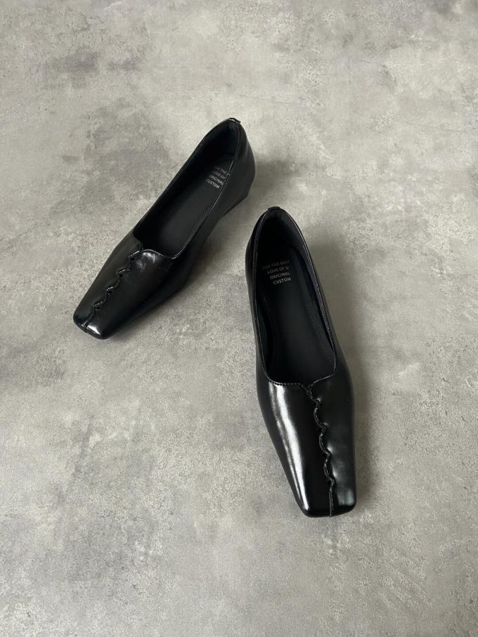 方头 一脚蹬 中口鞋 皮革
