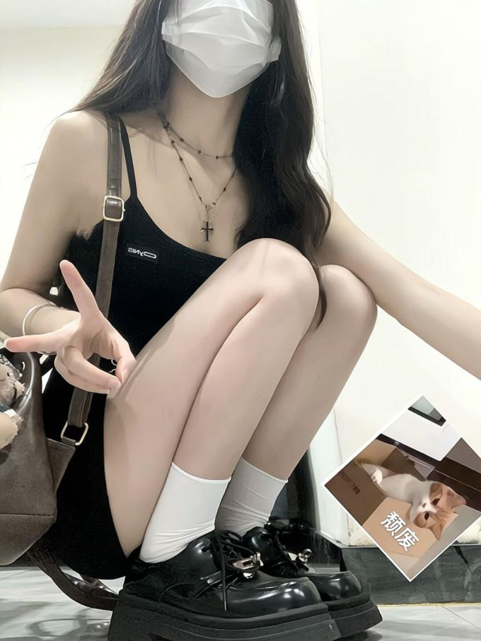 针织面料 抹胸领 无袖 酱黑色 ABG辣妹 辣妹