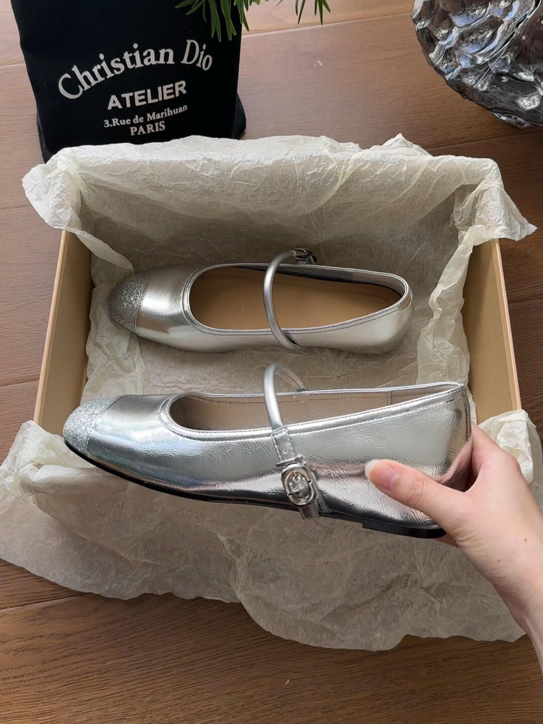 袢扣 浅口鞋 皮革  - VALI鞋履AI设计主图