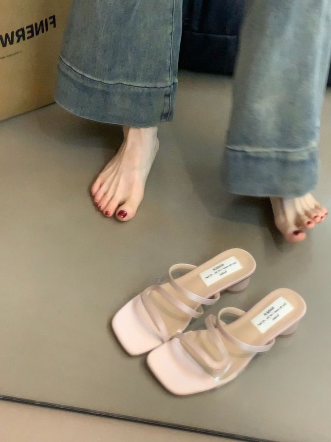 粗跟 无帮 皮革
