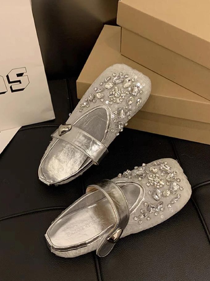 袢扣 中口鞋 蕾丝