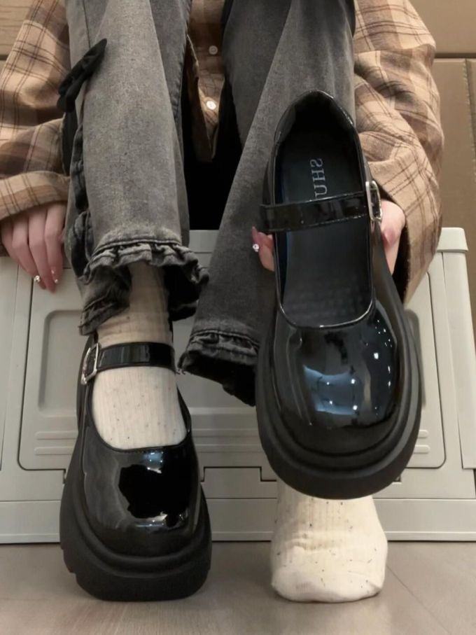 圆头 中口鞋 皮革