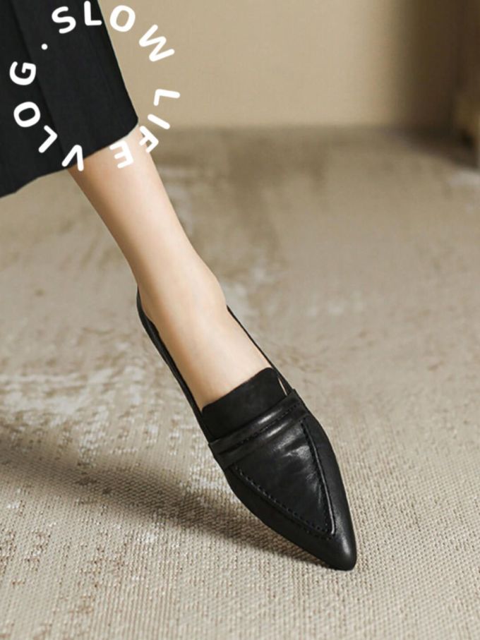 尖头 低帮 一脚蹬 中口鞋 皮革 