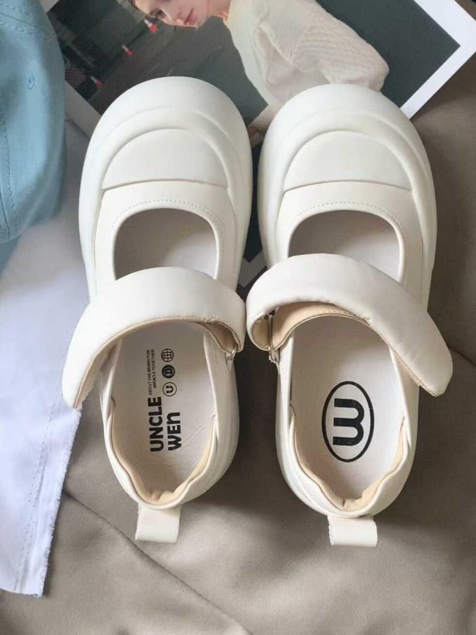 圆头 中口鞋 皮革 