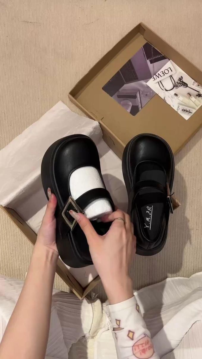 圆头 中口鞋 皮革 