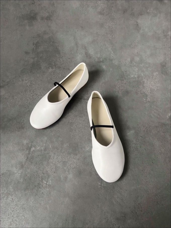 圆头 中口鞋 皮革