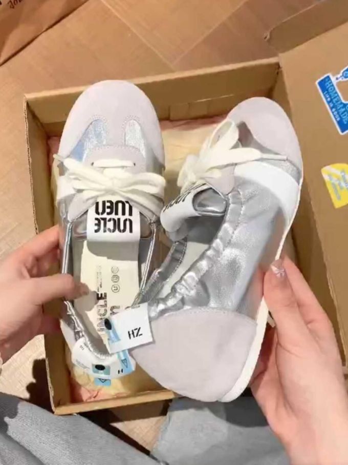 平底 圆头 袢扣 浅口鞋 皮革 