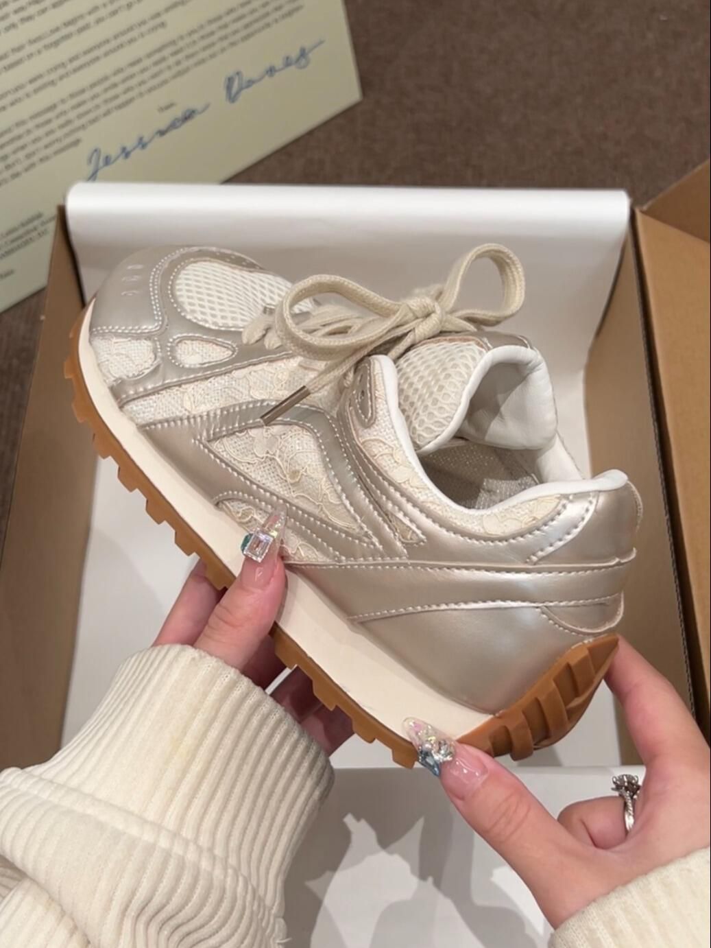 低帮 系带  - VALI鞋履AI设计主图